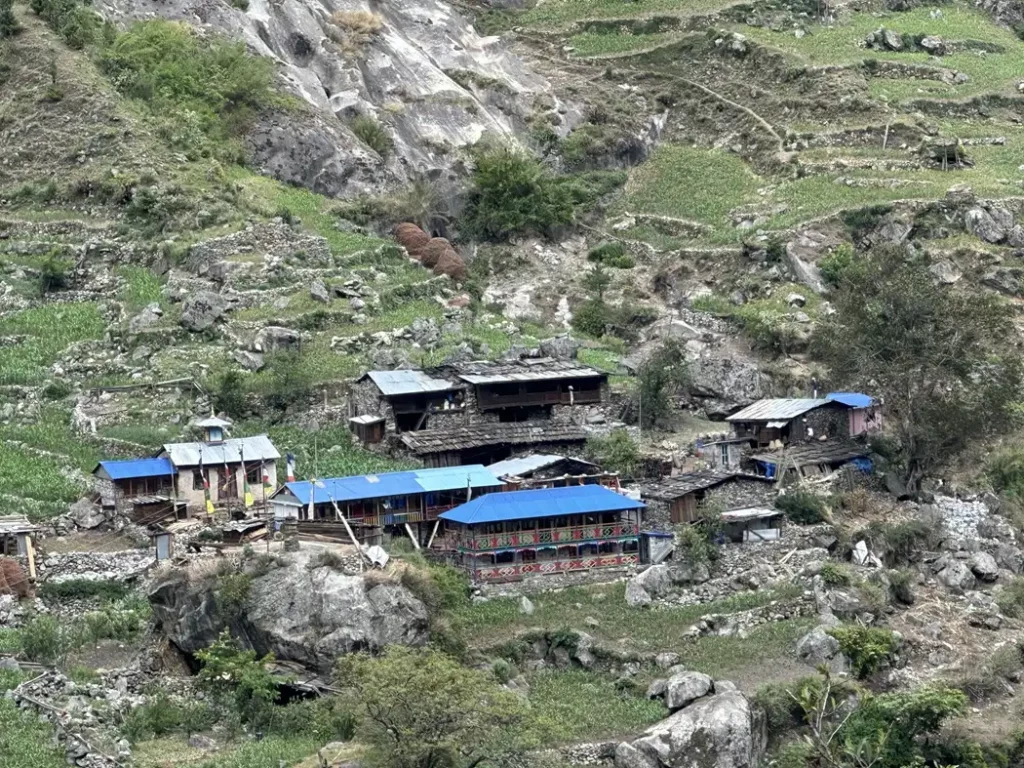 Dyang Village - Manaslu Circuit Trek 